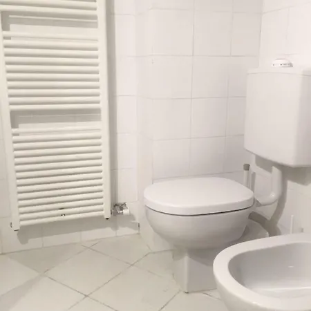 Bottelli Apartman Arona